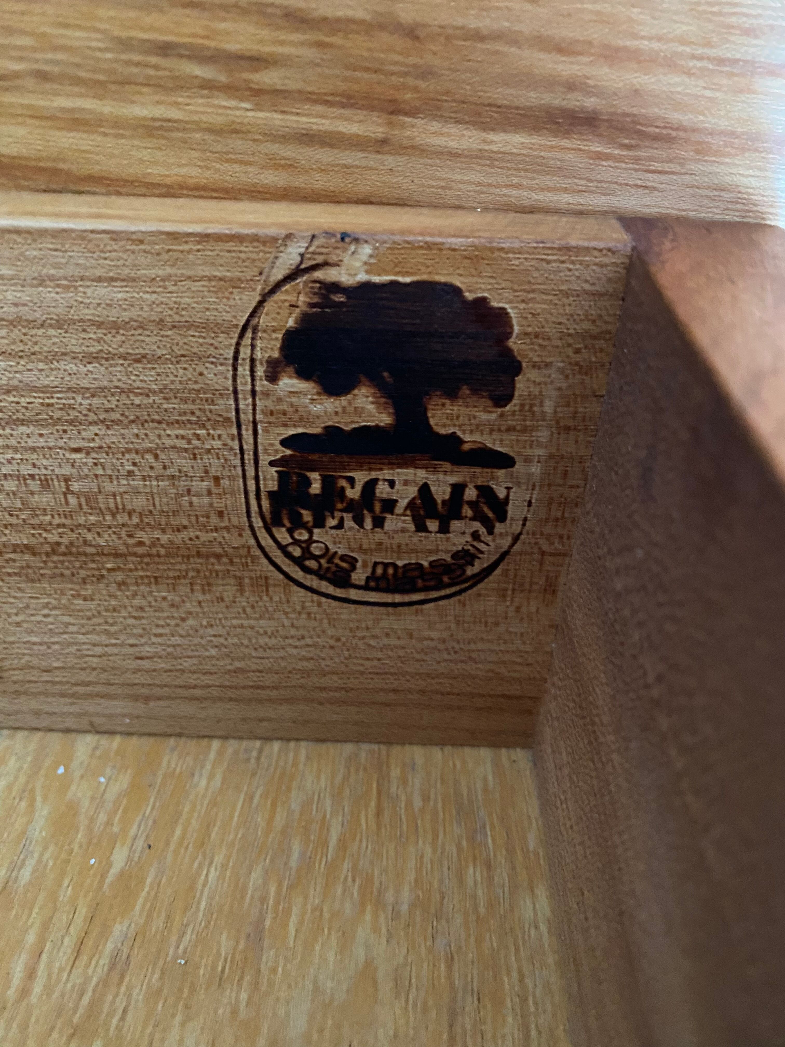 Pair of bedside tables Regain