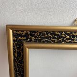 Two-tone wooden frame