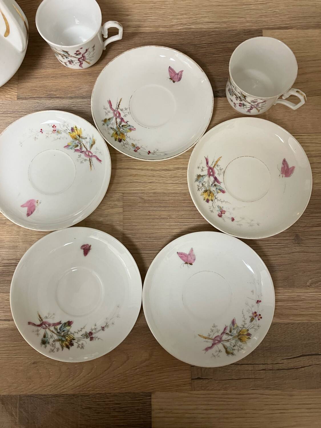 Vintage-Flowered tea/coffee service-To be completed