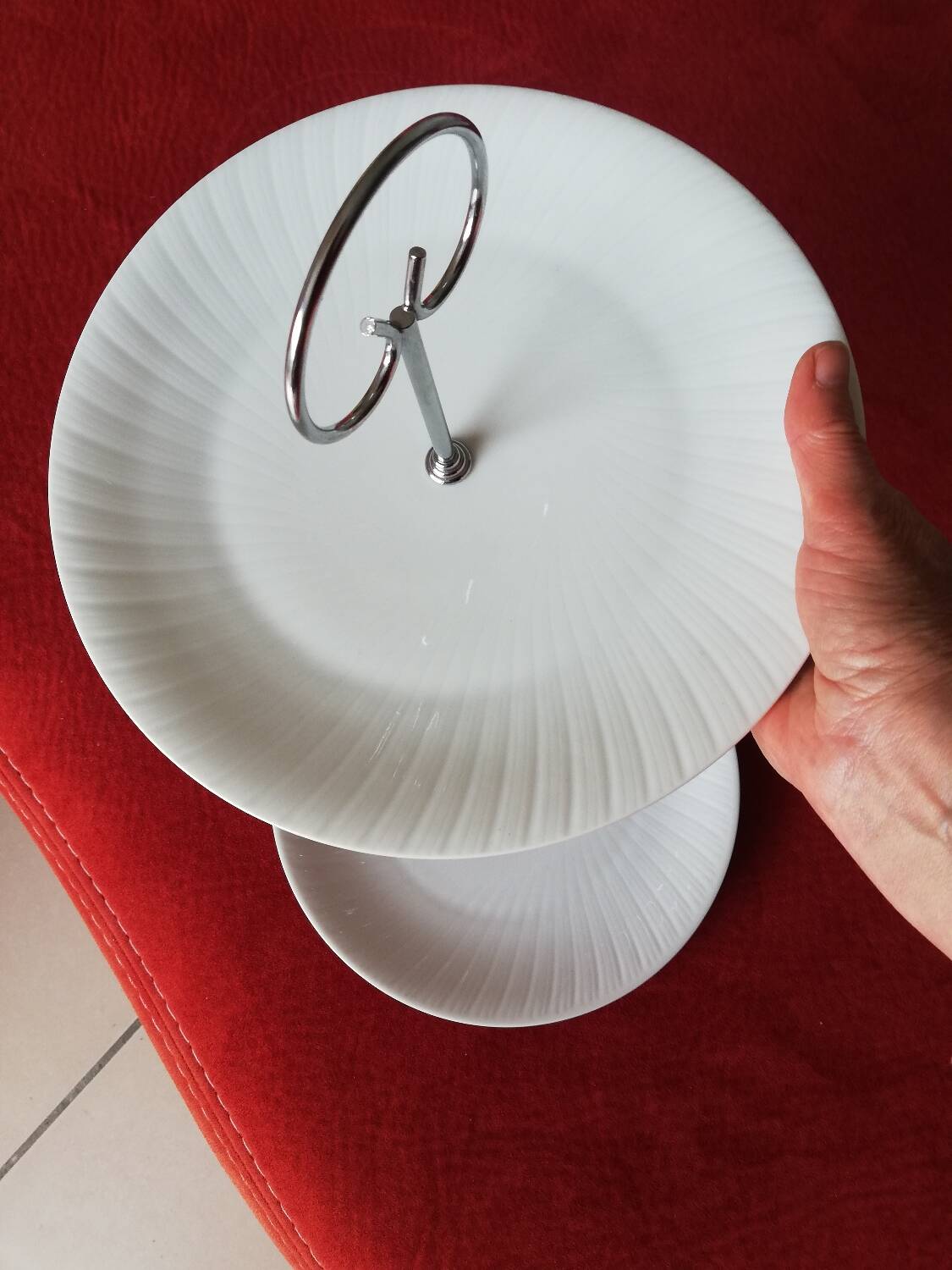Set of two white porcelain cake stands, former royal factory, Limoges