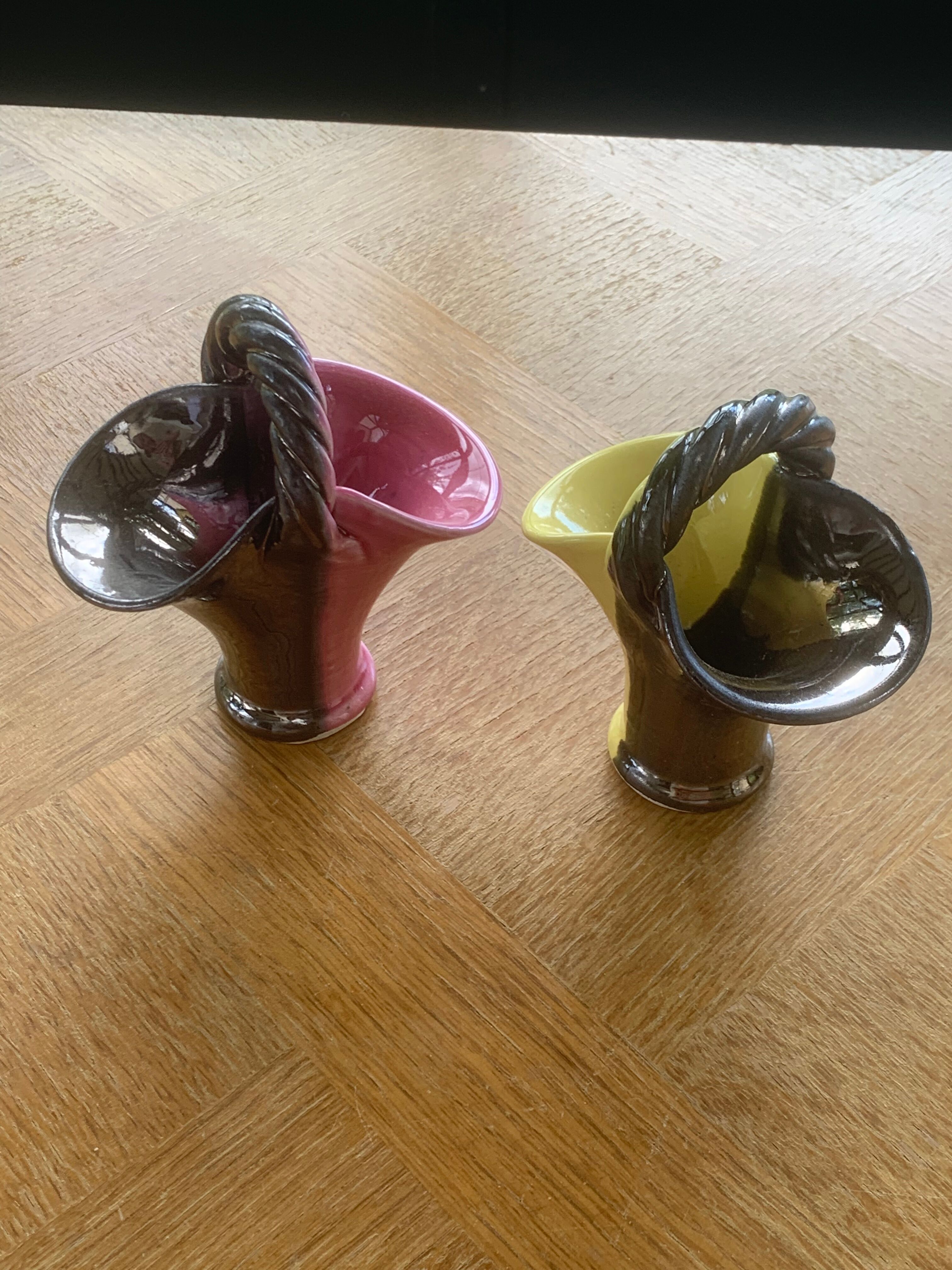 Two baskets in two-tone ceramic, moit-moit, vintage 1950