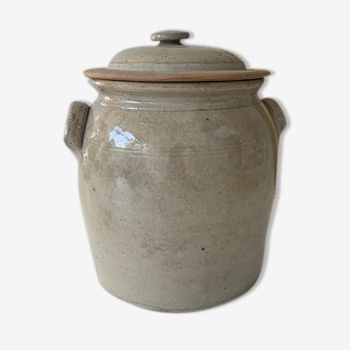 Old Sandstone Pot