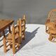 Lot 8 miniatures jouets vintages tables et sièges