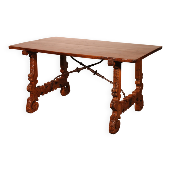 Spanish Renaissance Table In Blond Walnut - 17th Century