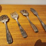 Silver metal cake service