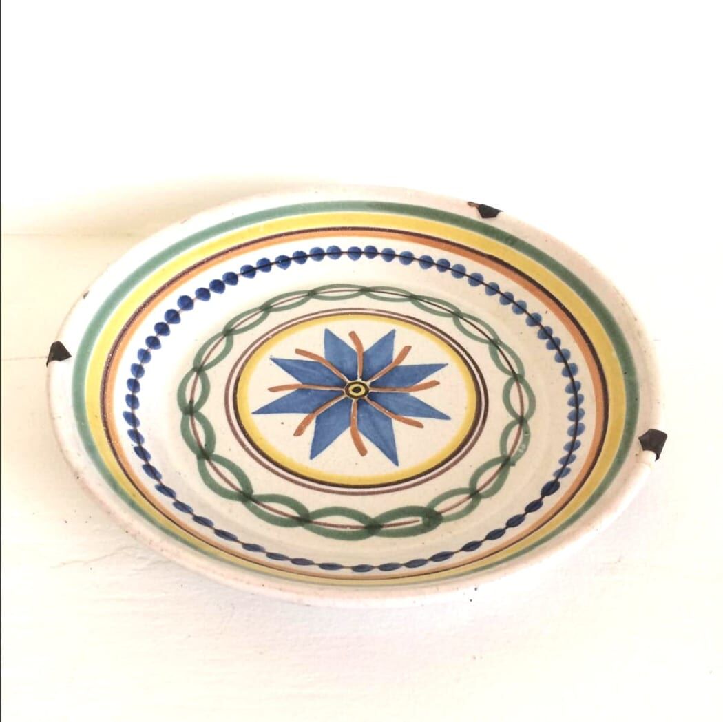 Nevers or Auxerrois, earthenware plate around 1800