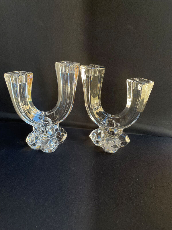 Cristallerie de Vannes le Châtel - Paire de bougeoirs flambeaux - Cristal signé