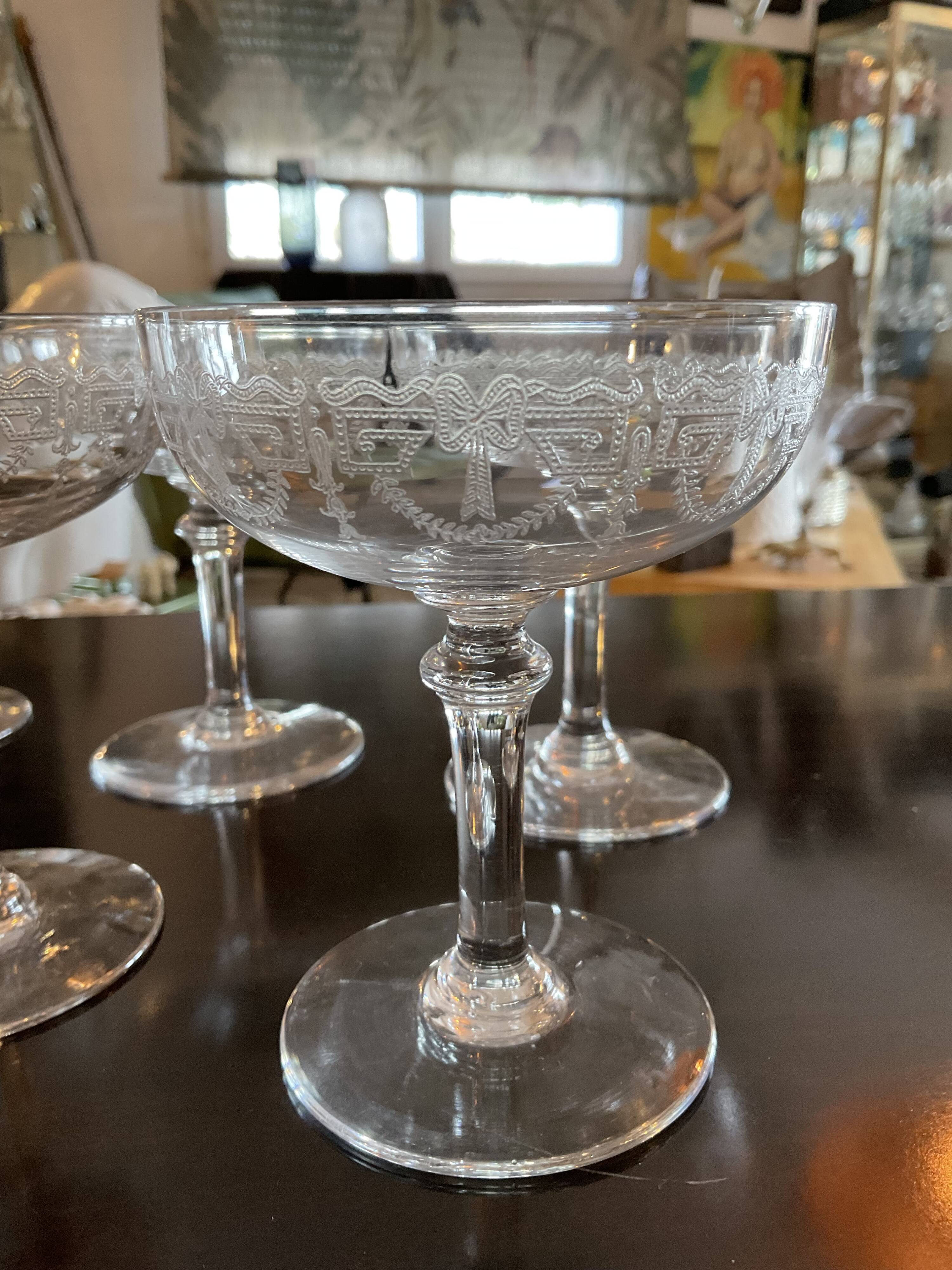 6 champagne glasses. Saint Louis crystal.