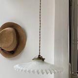 Opaline suspension