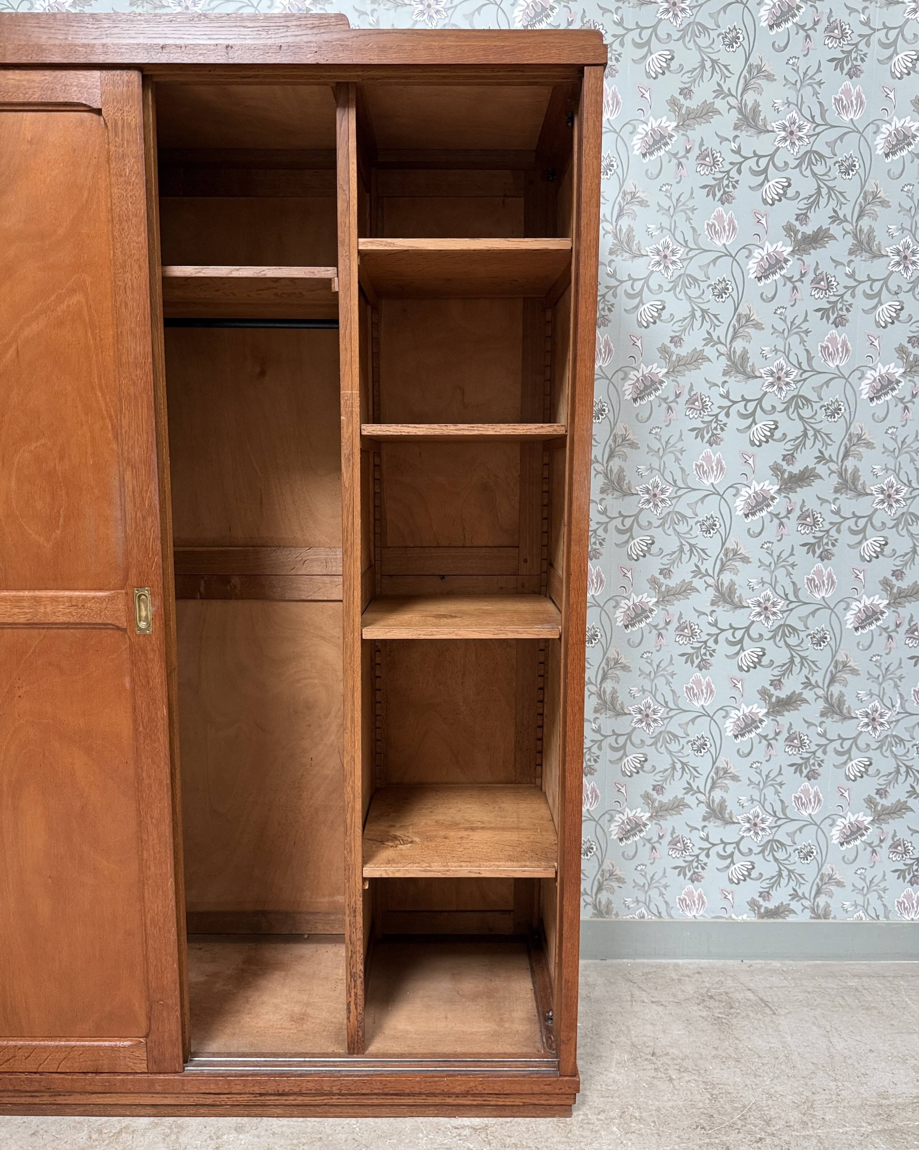 Large Parisian wardrobe with sliding doors