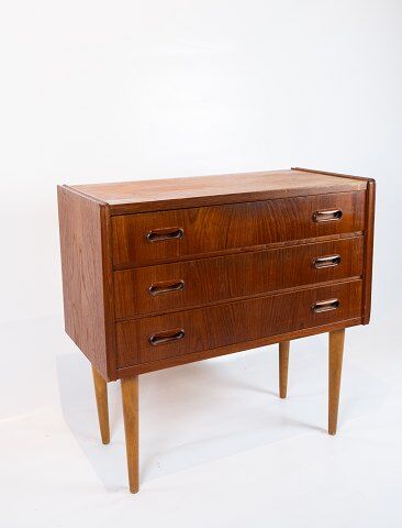 Chest of drawers in teak of danish design from the 1960