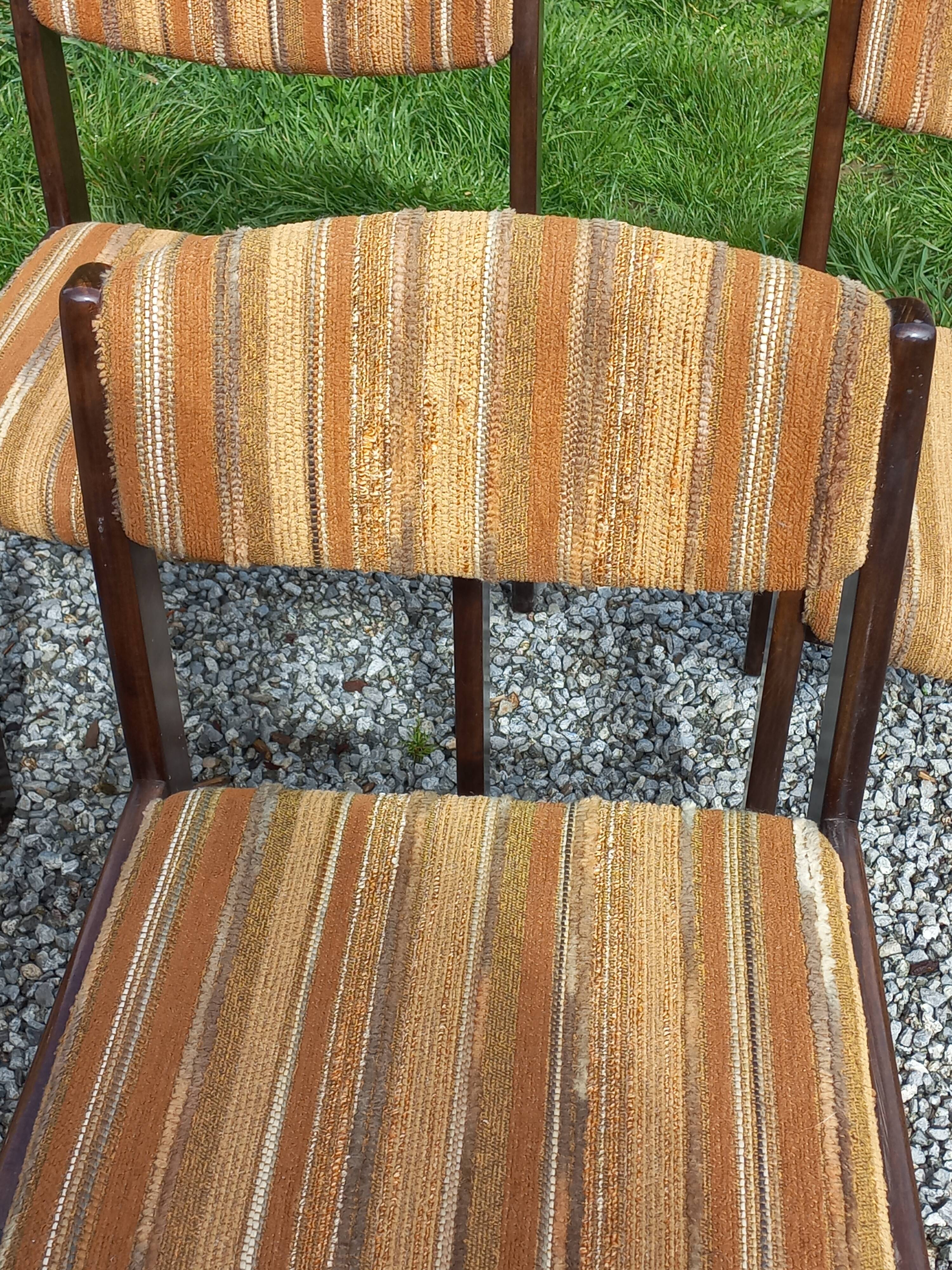 Set of 6 designer chairs from the 1970s.