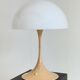 Lampe de table Panthella Louis Poulsen Verner Panton base beige