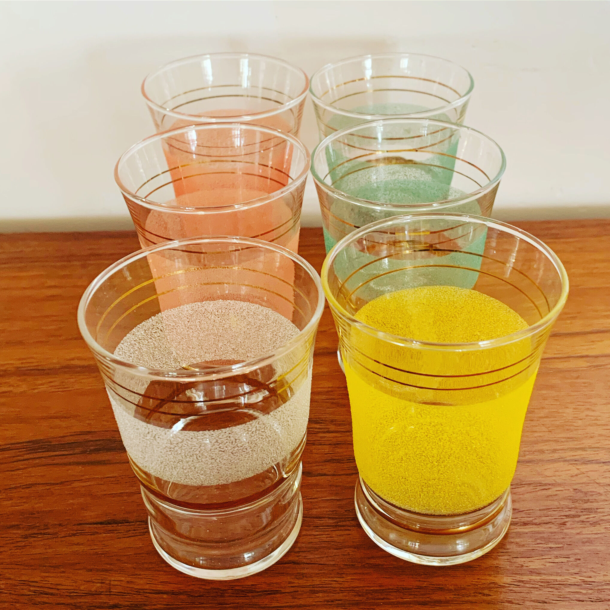 Suite of 6 granite glasses from the 50s