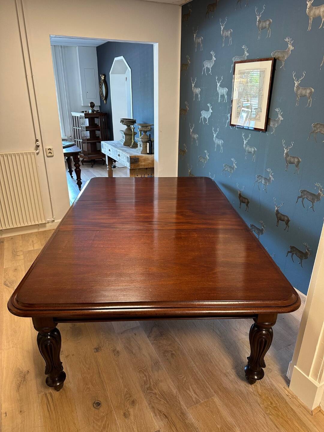 Grande table à manger antique