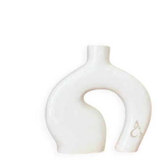 Artisanal Atlas vase varnished