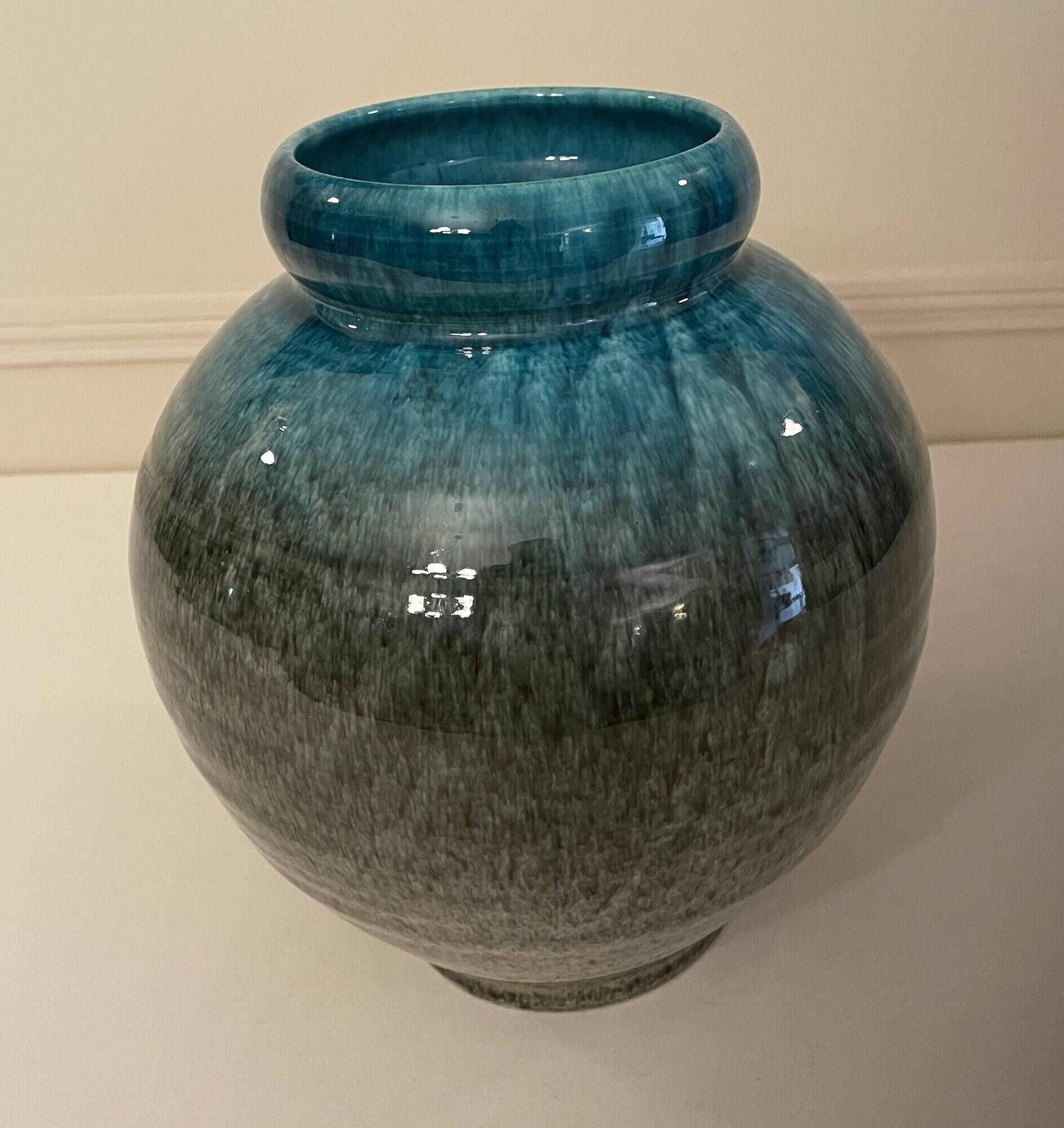 Accolay vase signed