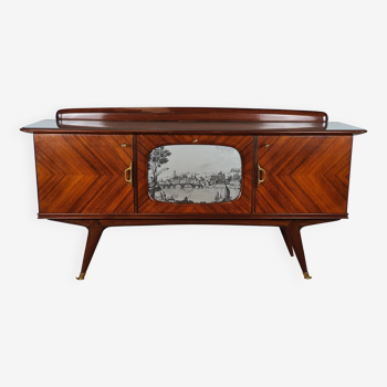 Buffet design en noyer des années 1950