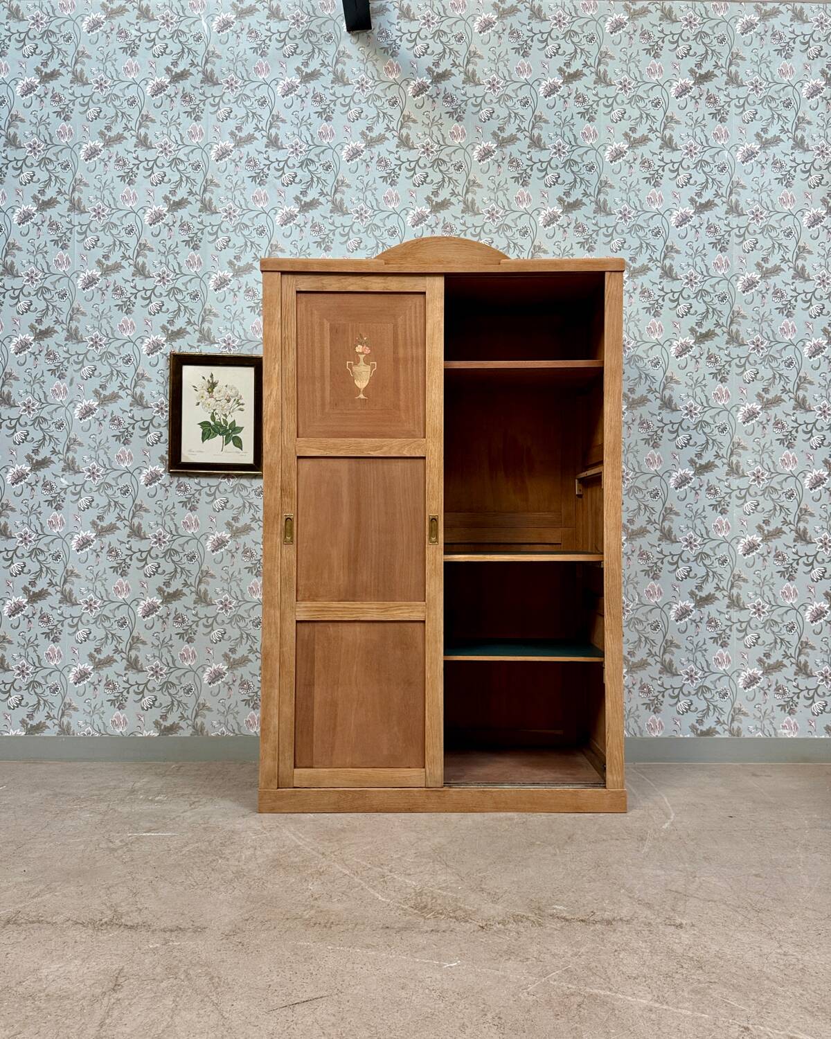 Large Art Deco wardrobe with sliding doors (renovated)