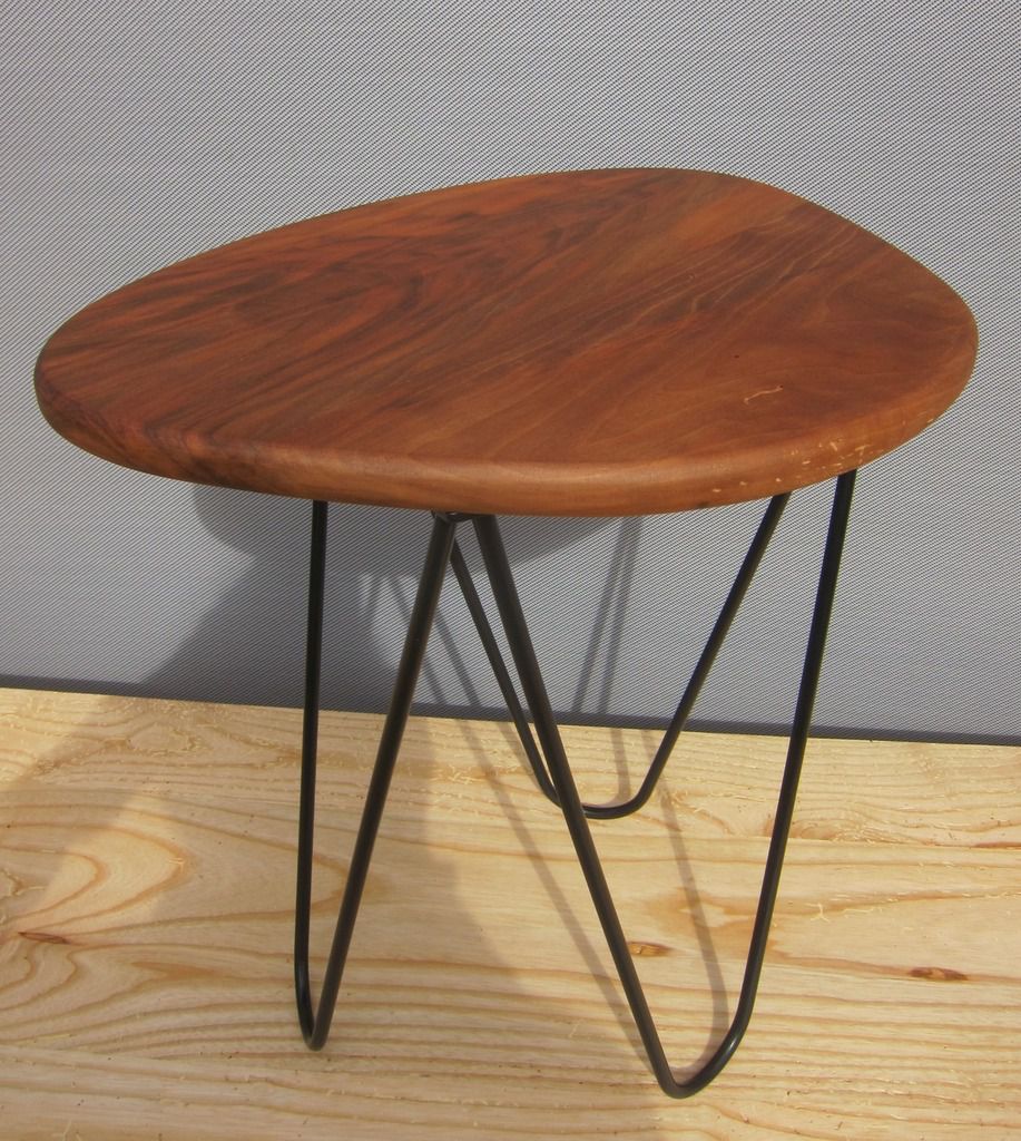 Tripod coffee table base pin