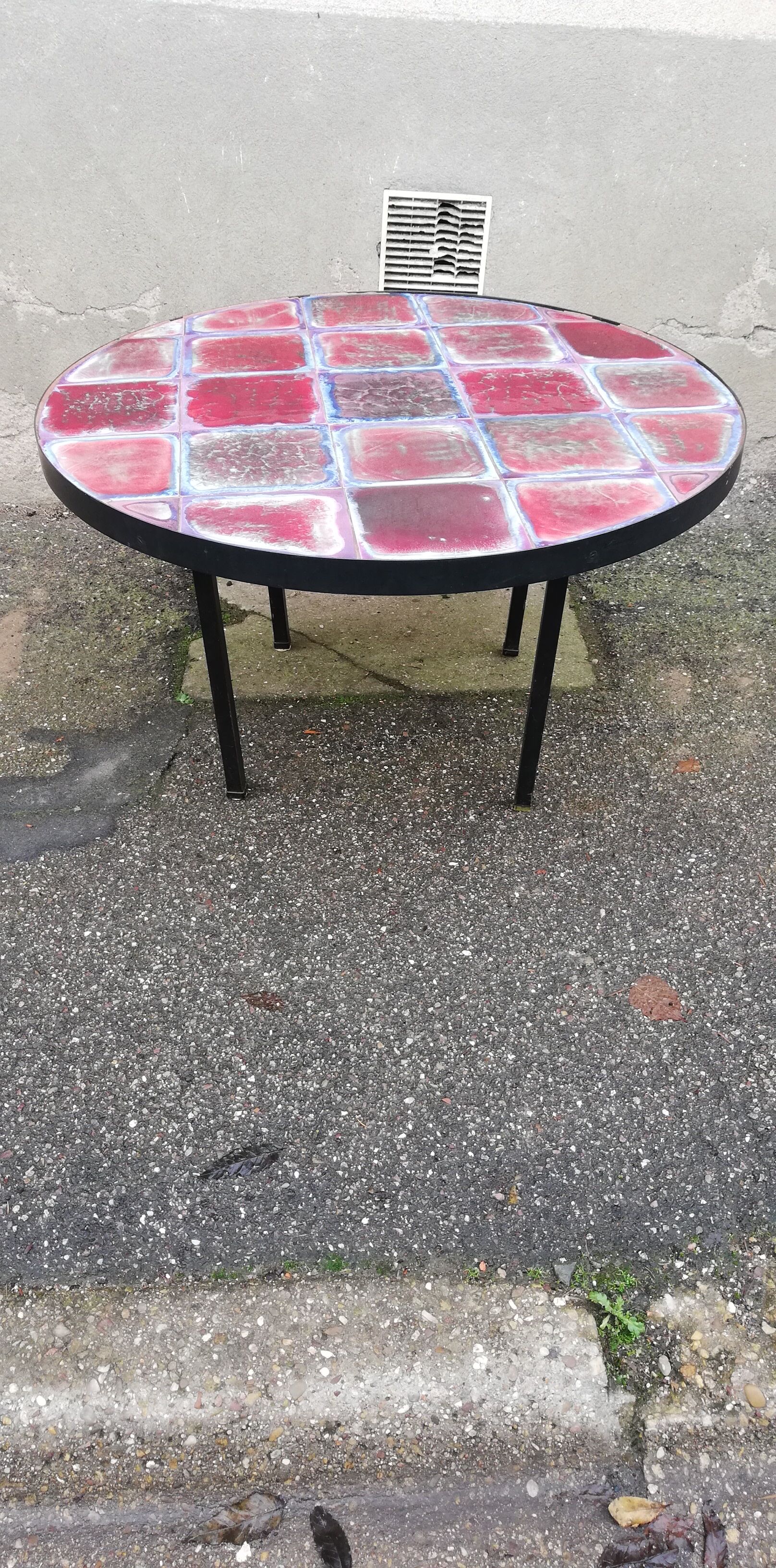 Table basse vintage céramique rouge