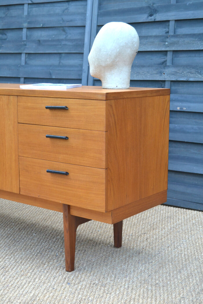 Uniflex-teak-leather sideboard