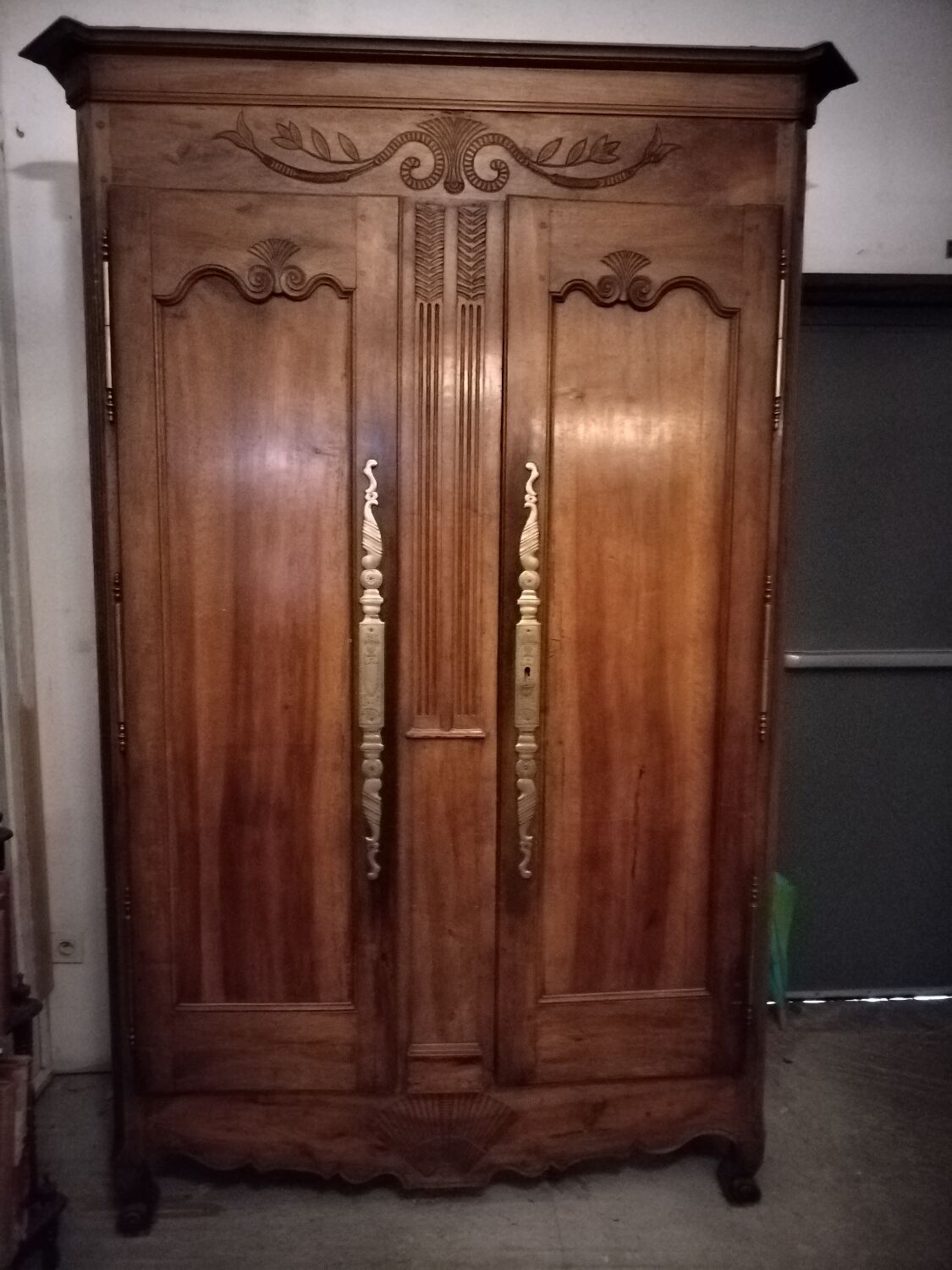 Armoire de mariage Louis XV