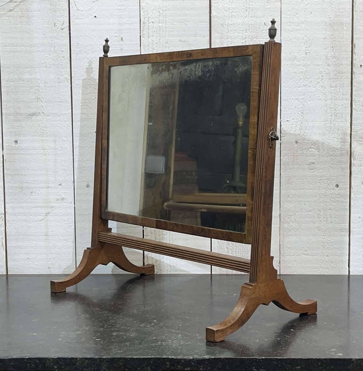 English mahogany dressing table from the late 19th century.