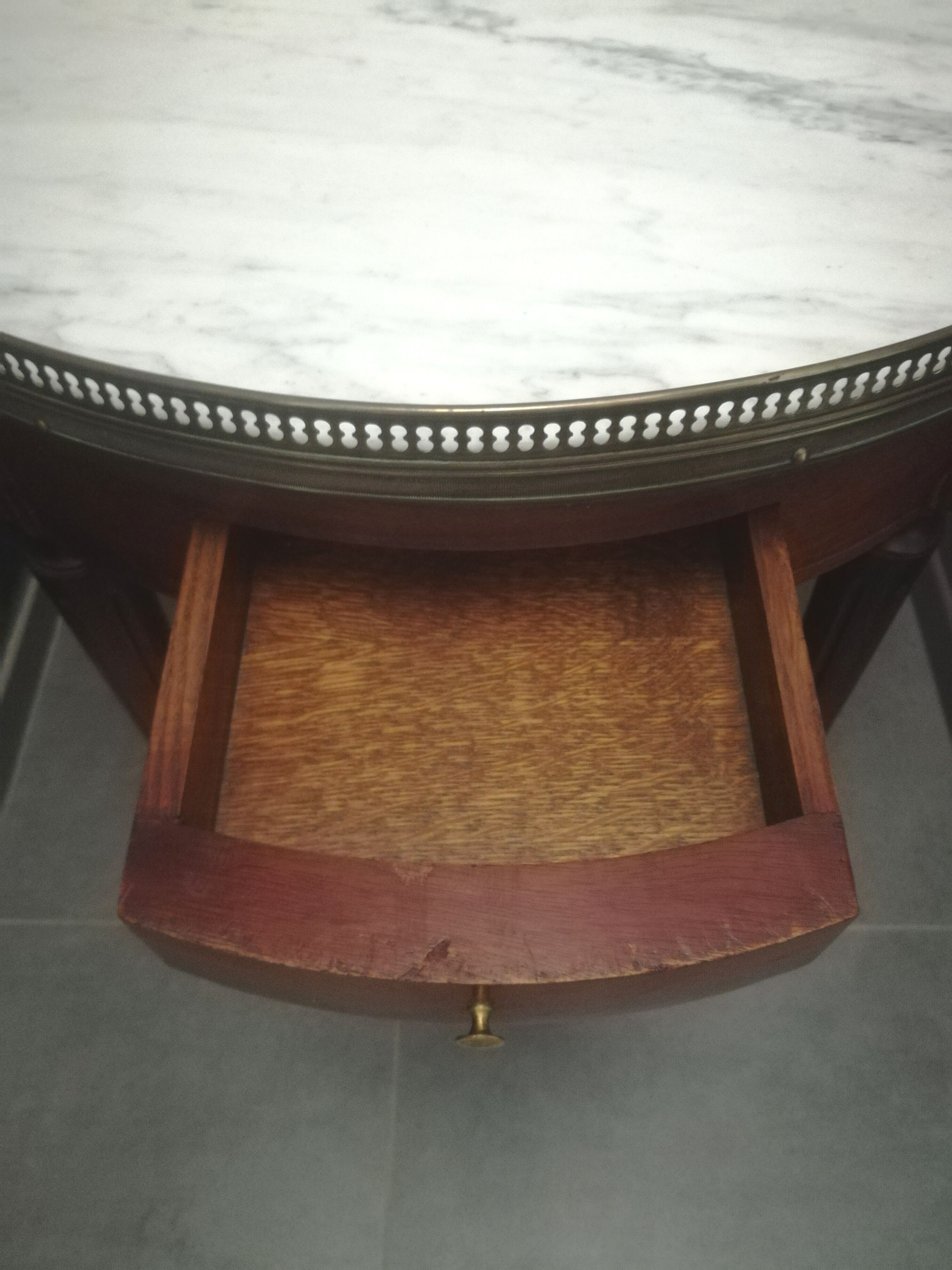 Louis XVI style hot water bottle table in mahogany and marble