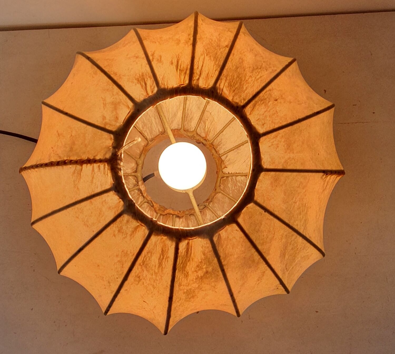 Lampe cocoon
