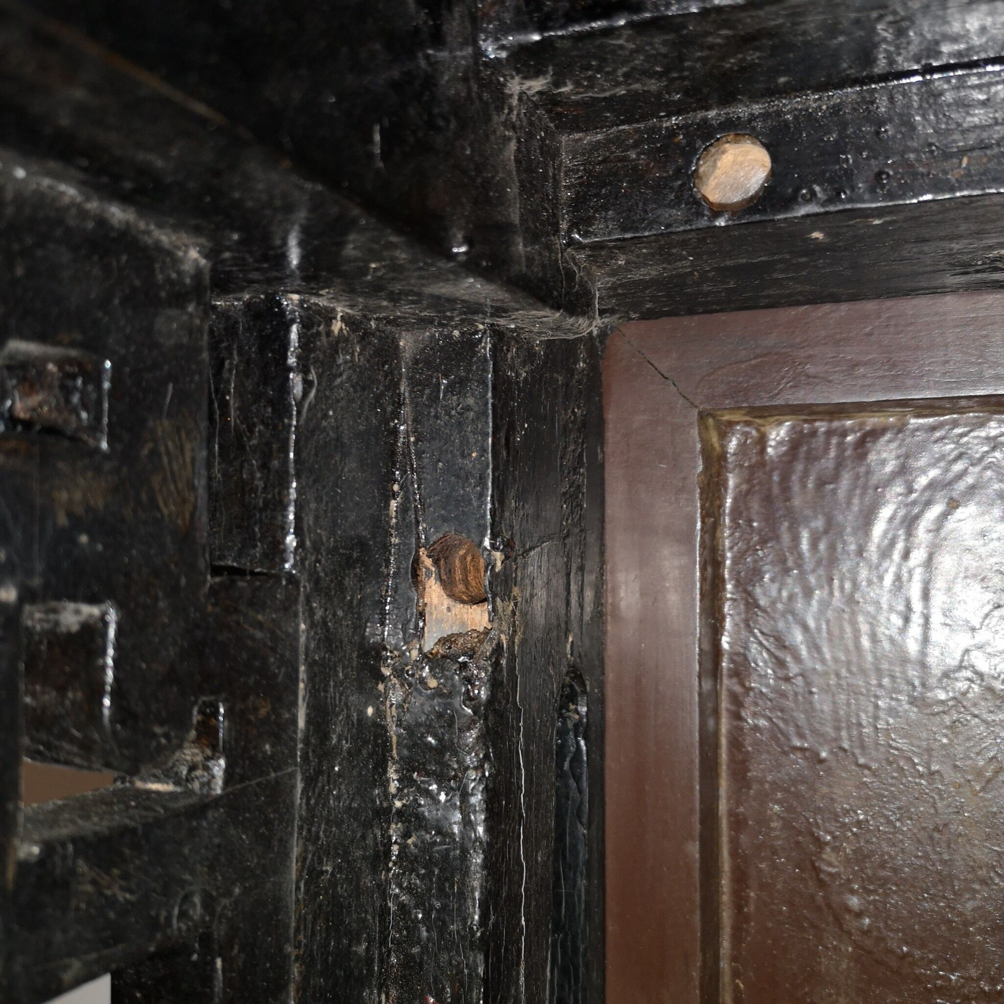 Japanese coffee table black and gold lacquer 1900