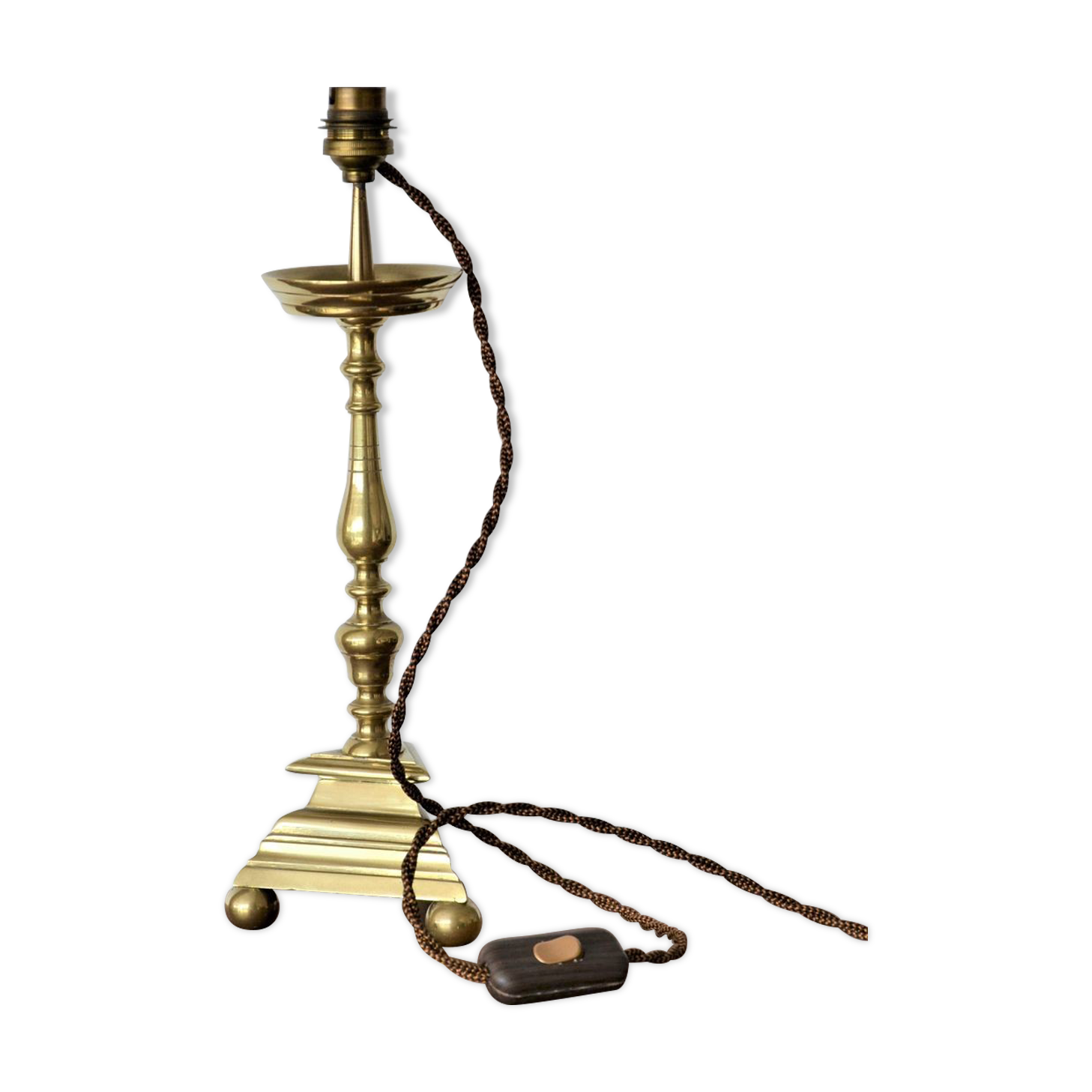 Golden metal lamp base