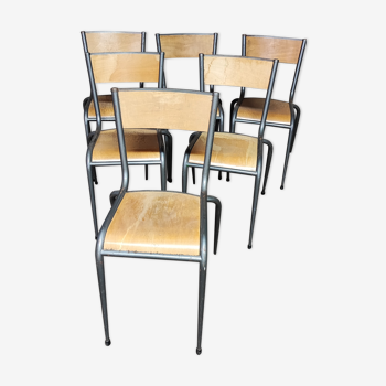 Six chaises école Mullca 510 pieds fuselés