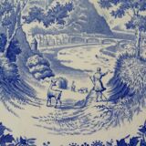 Round ceramic faience dish villeroy boch burgerland blue