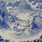 Round ceramic faience dish villeroy boch burgerland blue