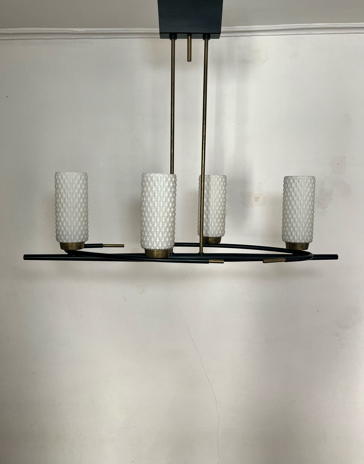 Arlus four-light chandelier