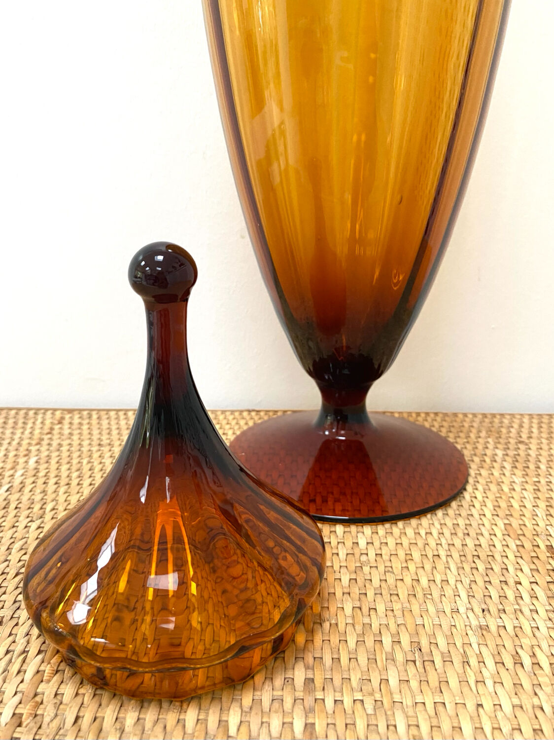 Large XL candy jar Empoli Italy in amber blown glass - 1960s