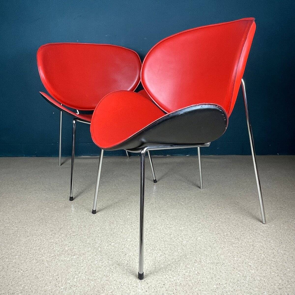 Set of red lounge chairs, Italy, 1990s