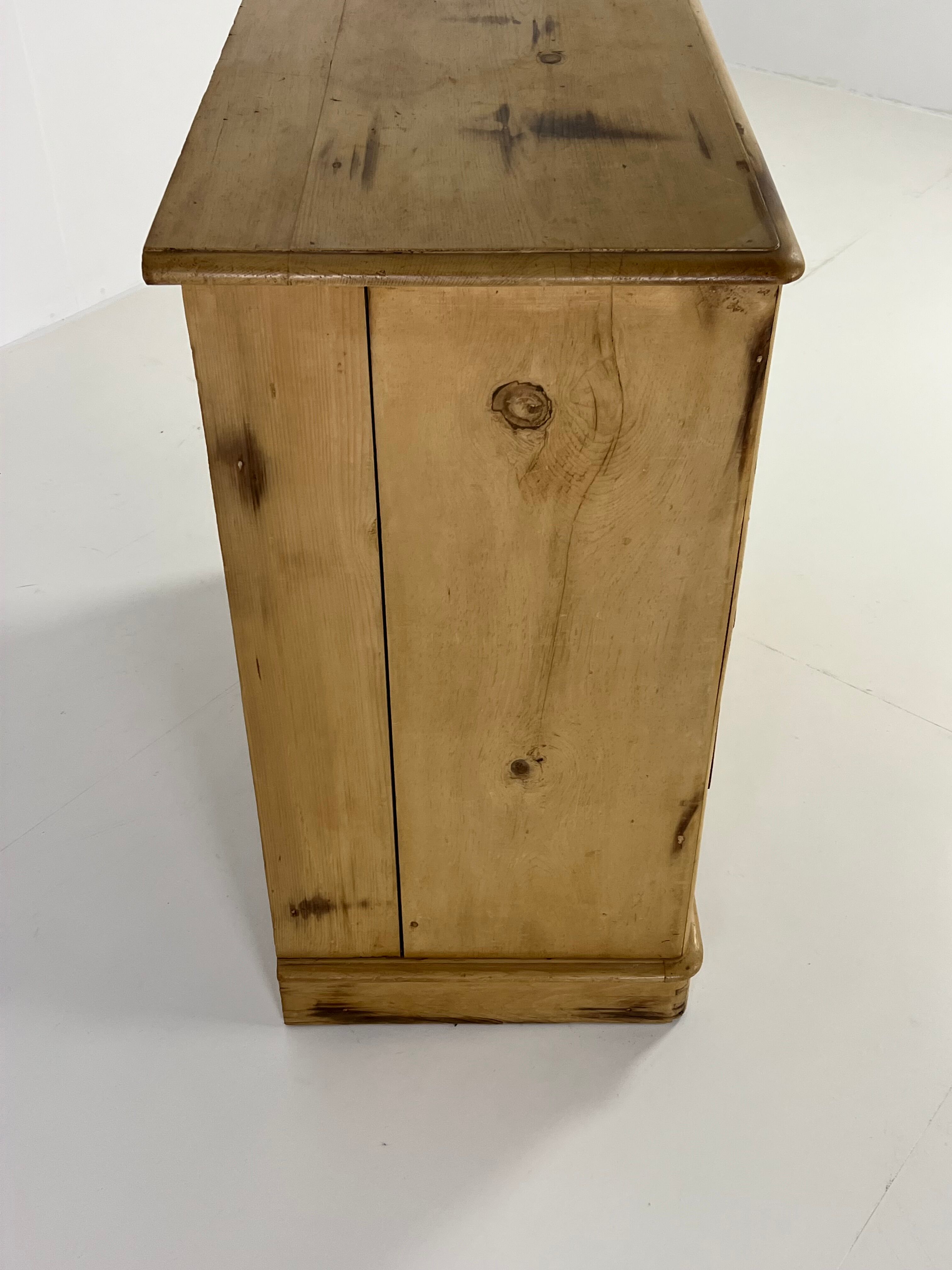 English chest of drawers pine wood