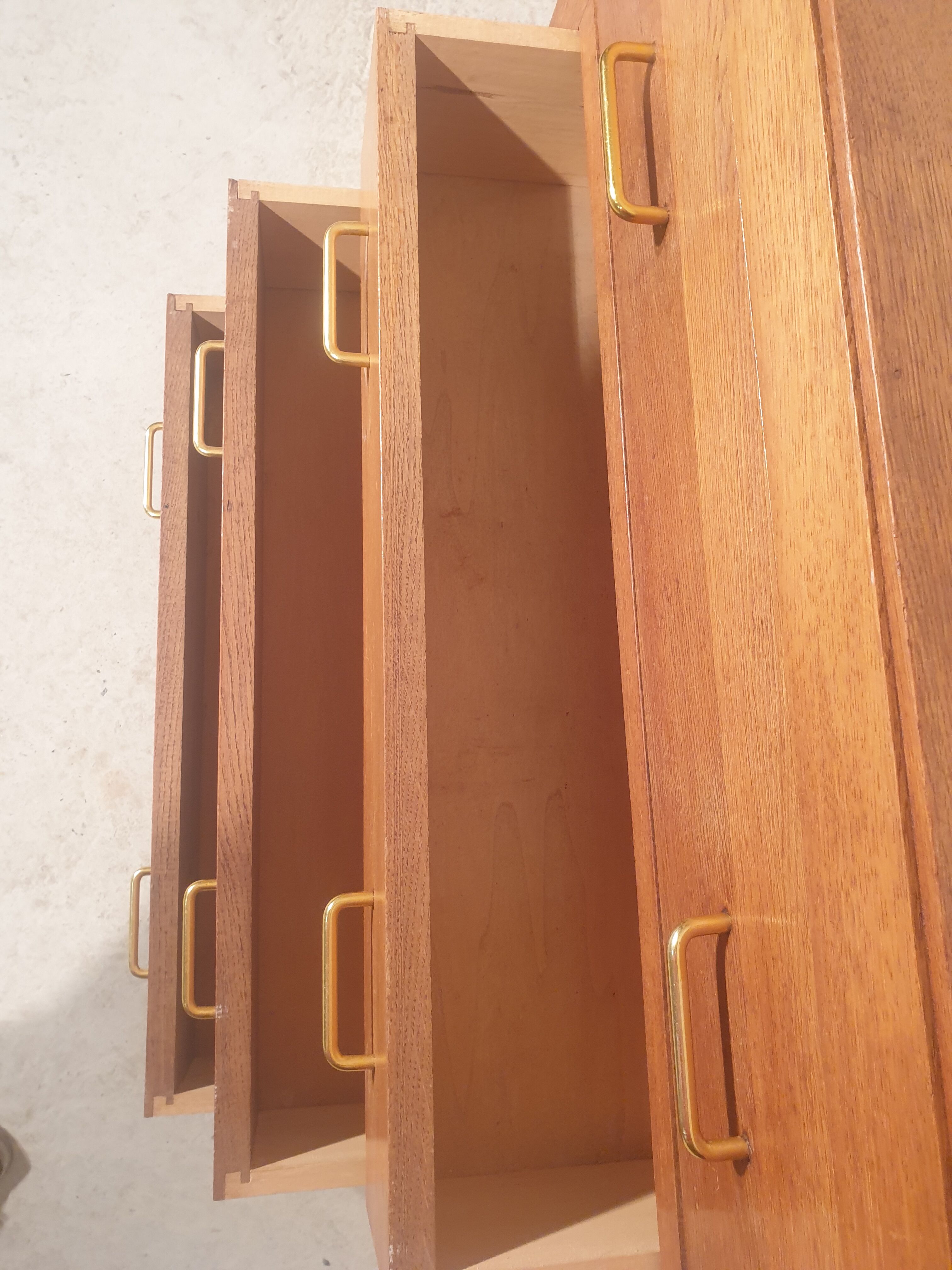 Commode vintage