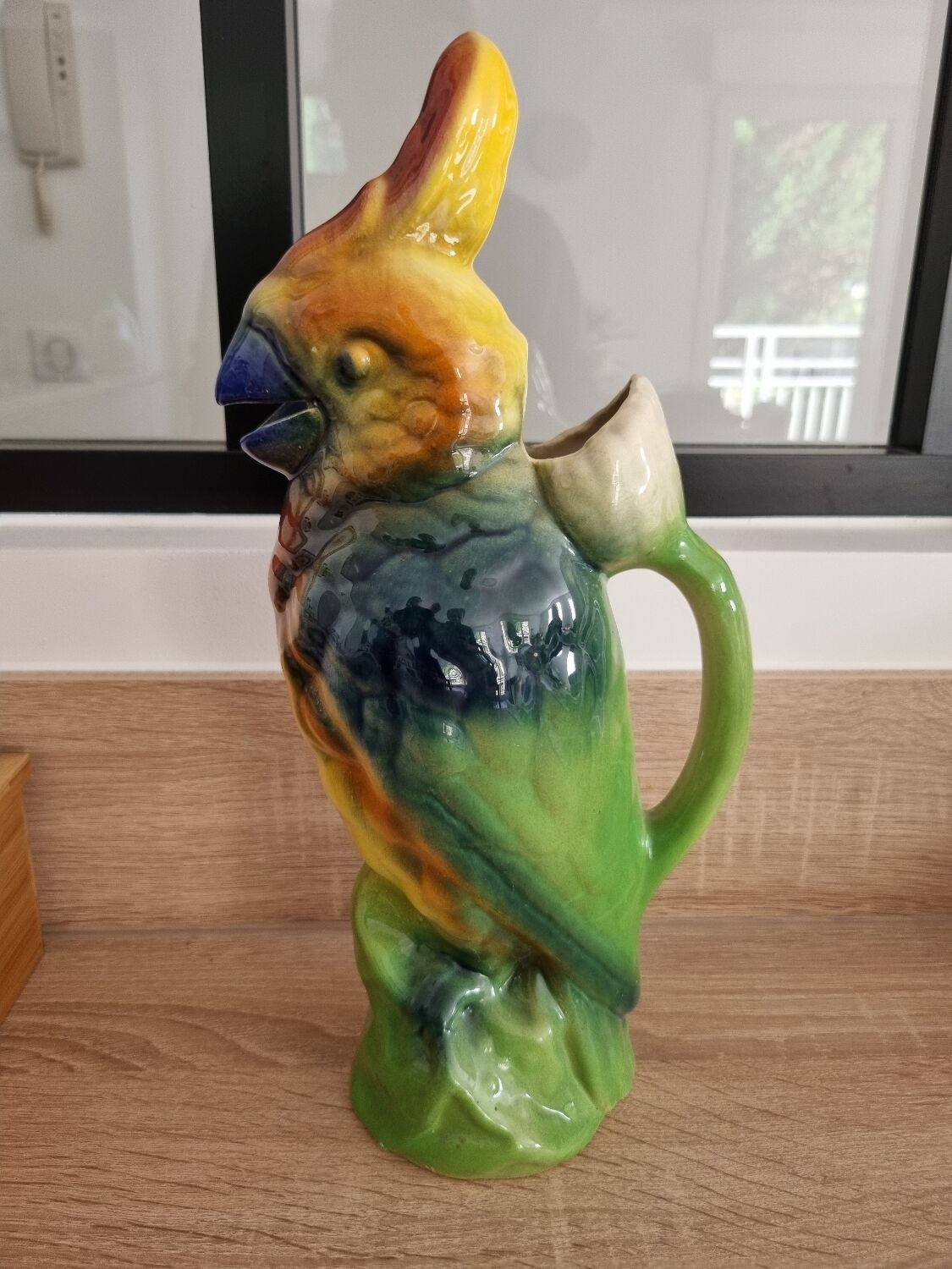 Parrot pitcher