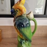 Parrot pitcher