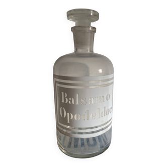 Balsamo opodeldoc apothecary jar