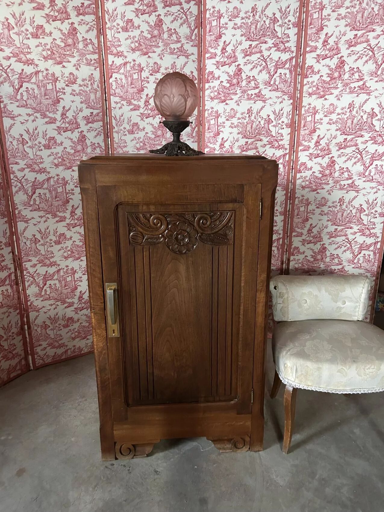 Art Deco walnut buffet – The elegance of the 1930s