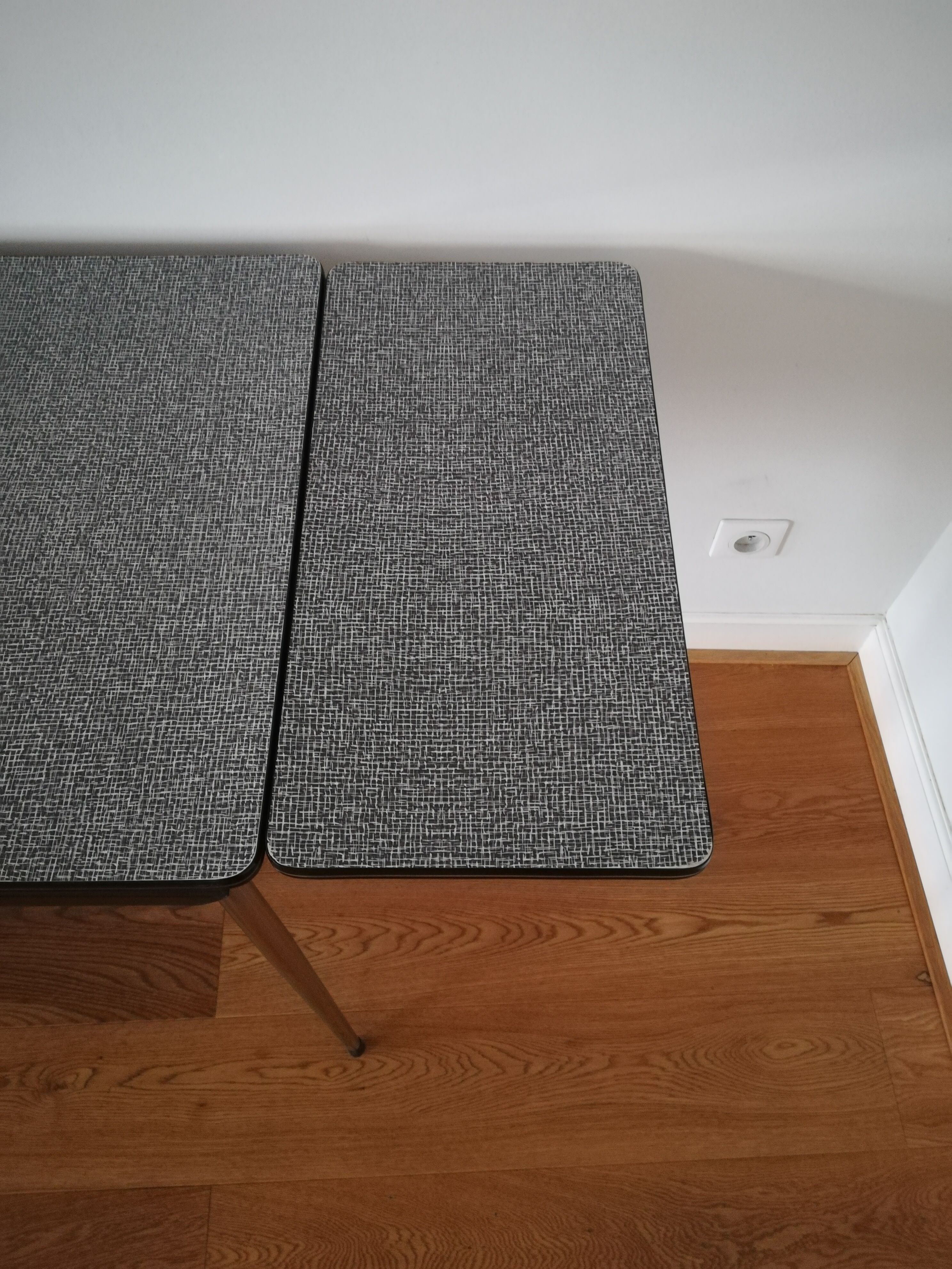 Extensible table