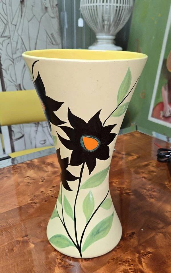 Vallauris: Ceramic vase signed G.F. – stylised floral decoration