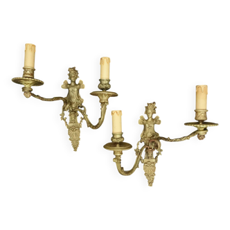 Paire d'appliques aux nymphes ailées style Régence du XIXe -
