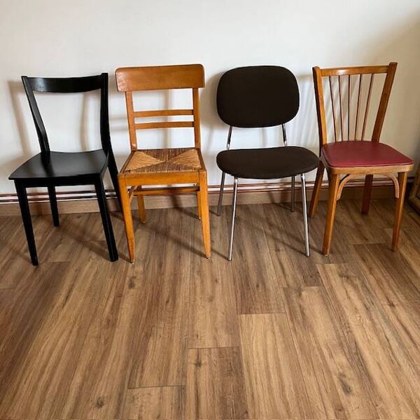 Lot de 4 chaises dépareillées