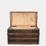 Victorian trunk, steam travel chest, 19th century.