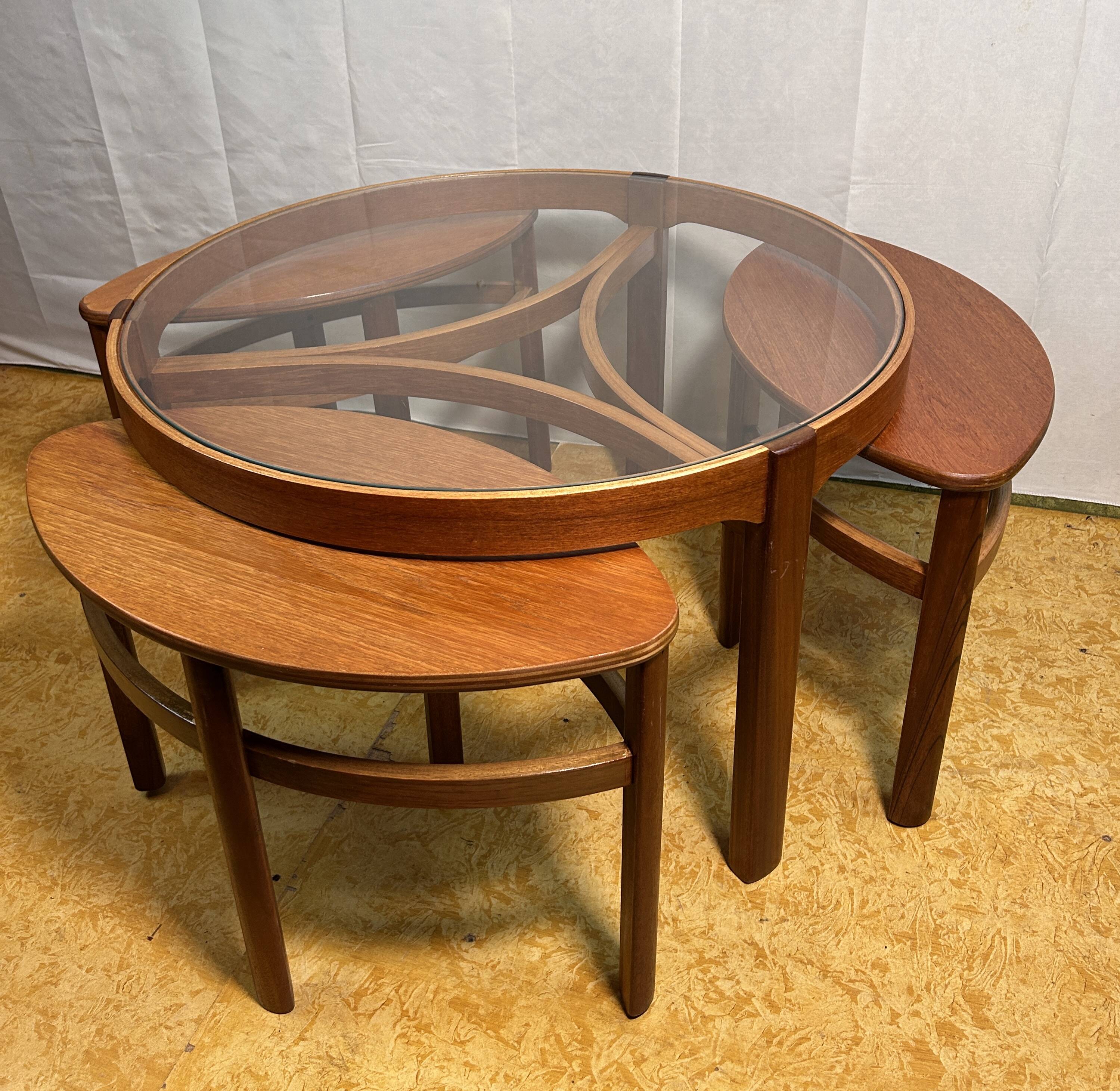 Mid century retro vintage teak round coffee table by Nathan Trinity 1960